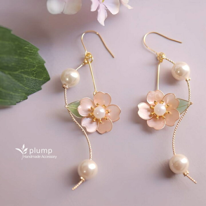 楽天市場】【 送料無料 】 ピアス イヤリング 桜 揺れる 曲線 美しい  