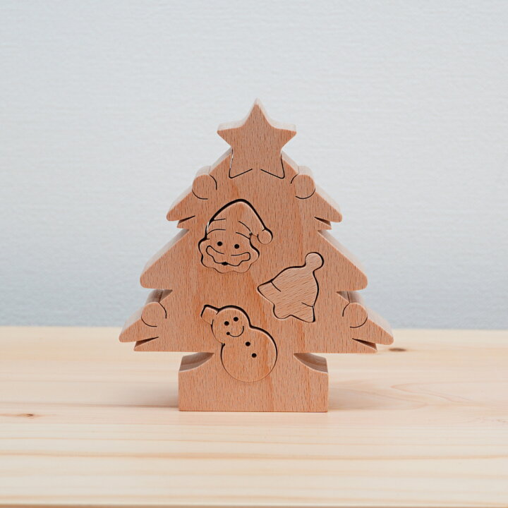 楽天市場 クリスマス 飾り 木製 クリスマスツリー 小さい おしゃれ 卓上 北欧 収納 出産祝い おもちゃ 天然素材 誕生日 プレゼント 積み木 パズル 人と木 のし対応 ギフト 知育玩具 男の子 女の子 0歳 1歳 2歳 3歳 赤ちゃん 日本製 木の絵本棚とおもちゃ 人と木
