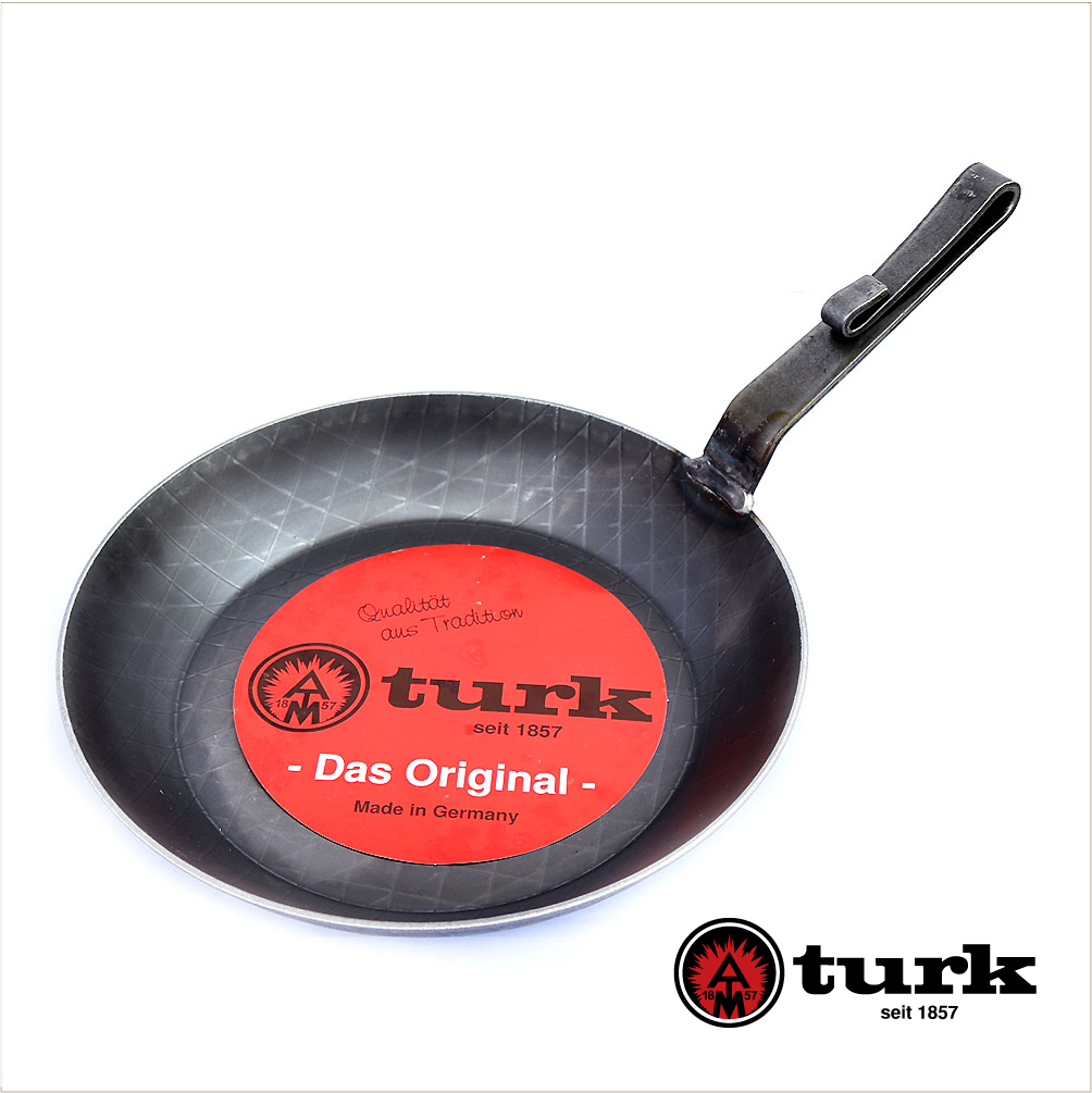 turk ターク 鉄製フライパン ベントハンドルタイプ 直営限定アウトレット 24cmロースト用深型タイプ POTブラシ付き キッチン用品 調理器具 毎日激安特売で 営業中です ドイツ製 正規品