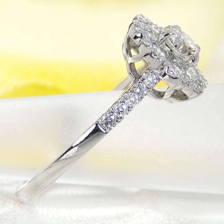 楽天市場】Pt900/K18YG【0.80ctUP】フラワー ダイヤモンドリング【送料  