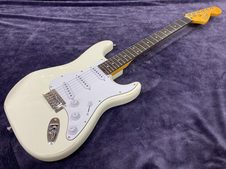 楽天市場 エレキギター エレキ ギター Guitar 楽器 音楽 機材 Music 弦 木 木材 かっこいい 調整済み ホワイト レリック ストラト ストラトキャスター 白 Derulo かいじゅうたちの森