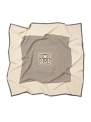 TOTEME　トーテム Centered monogram silk scarf スカーフ | Lole Ohana