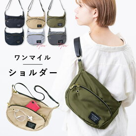 【エントリーでP10倍】ショルダーバッグ レディース 斜め掛け 大人 軽い 軽量 小さめ かわいい おしゃれ ナイロン 光沢 イヤホンループ ワッペン ベーシック シンプル ユニセックス 黒 男女兼用 通学 通勤 旅行 プレゼント ギフト