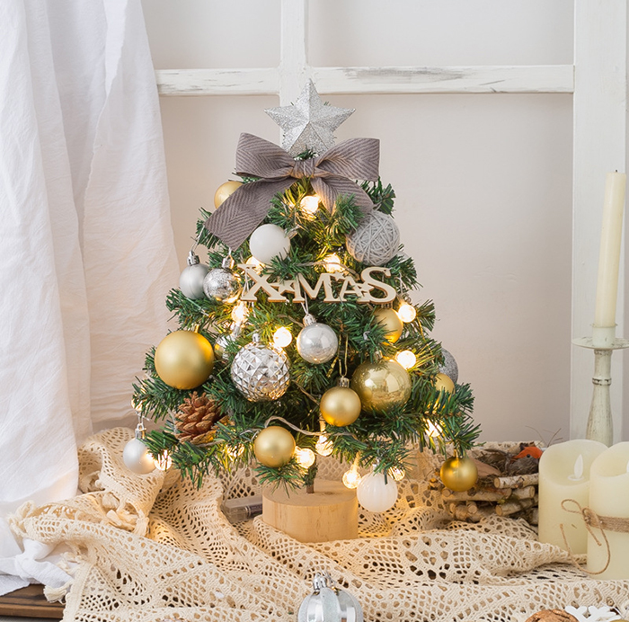 短納期 クリスマスツリー 卓上 45cm ミニツリー 北欧 小型 クリスマス飾り 常時点灯 点滅ライト  LEDイルミネーション オーナメント おしゃれ キラキラ 雰囲気満々 暖かい 簡単な組立品 飾り 部屋 商店 おもちゃ プレゼント 送料無料 - 2