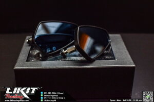 }n XMAX ~[ 10300200