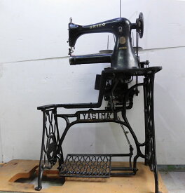 【中古】　セイコー 筒型ミシン　日本製　中古　モデルNO−TE-1型 テーブル、足、モーター付き