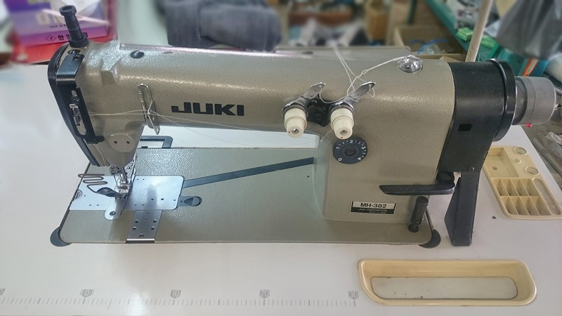 JUKI ジューキ MH-380 2本針二重環縫ミシン グレー 頭部のみ