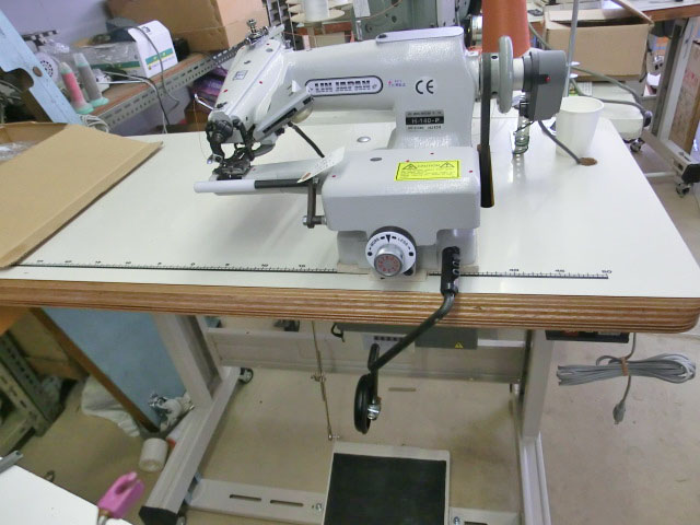 売上実績NO.1 SSM　H-140　靴下縫いミシン 頭部のみ糸切装置付き テーブル・脚・モーターは、別見積もりとなります。