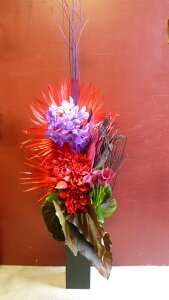 yAWgzeCXĝ]ɍ킹ĂCł肵܂B c̊ɓA傫IȃfUCłBX܊JXjЈjɓɂ߂łB