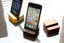 【メーカー直送（山口木工）】iPhoneスタンド 木製 スマホスタンド 木製 各種Android対応 サイズ：幅6×奥行6×厚さ2.5cm 材：ブビンガ・ホワイトアッシ・ウエンジ／無垢材 縦横可 木 木製 ナチュラル 日本製