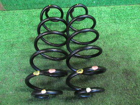 【中古】 ホンダ N-BOX JF3 リアスプリングセット 52441-TTA-J12