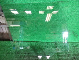 【中古】 ホンダ N-BOX JF1 右フロントドアガラス 73300-TY0-900 カラーナンバー NH787M クールミスト