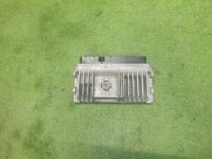 GXN@CA ZRR85G Xi GWRs[^[ 89661-28K00