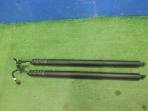 ★アウディ Q3 3DA-F3DFGF 35TDIクワトロ Sライン★パワーバックドアダンパー