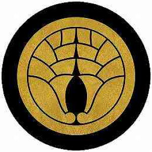 【送料無料】家紋シール 丸に八つ割り抱き茗荷 丸型 or 四角 KS-3335