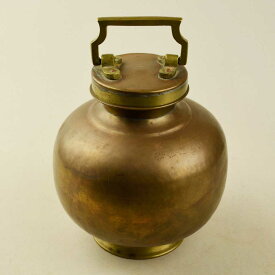 インド直輸入古物 真鍮の水容れ 高さ22cm 直径19cm 重さ2kg アンティークブラスポット Brass Water Carrier Pot インテリア MGD-O-GOODS-023