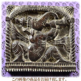 インドの象の神様 ガネーシャ 置物 木彫り レリーフ ラッパ WGO-104