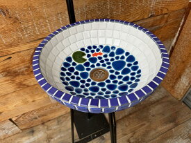 ガーデンシンク タイルシンク タイル流し台 昭和レトロ モザイクタイル 作善堂 外流し 防水 抗菌 洗面ボウル ガーデンパン 庭 手洗い 小型 店舗 屋内 カフェ トイレ ガーデニング レトロ 可愛い おしゃれ 人気 モザイク 美濃焼 家 リフォーム 暮らしの道具 立水栓 丸型