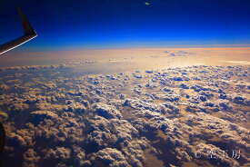 フォトカード 空 雲 星 月 飛行機 花 海 風景空の写真家 フォトグラファー 写真「沖縄から石垣島の間の雲の上」【空工房】【SIESTA】