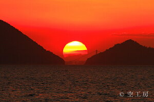 tHgJ[h  _   s@  C i̎ʐ^ tHgOt@[ ʐ^ V̐[̊Ԃɒޗ[][Ă ĂyH[zySIESTAz