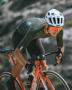 MontonmgnTCNW[Wm]ԗp/YnUrban Traveler Max jpi1_܂ŃNbN|XgOKj񂹕i