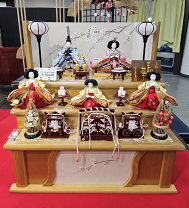 楽天市場】木製（三段飾り｜雛人形）：雛祭り・端午の節句