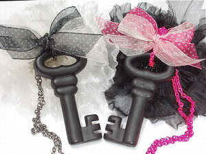 �l�b�N���X �y���_���g ���f�B�[�X�A�N�Z�T���[ �A�N�Z�T���[ �t�@�b�V���� BIG �� �C���p�N�g �y�ʃv���� �����O �u���b�N key �S�V�b�N ribon gos ���� �� ����� �A�N�Z �A�N�Z�T�� ���f�B�[�X