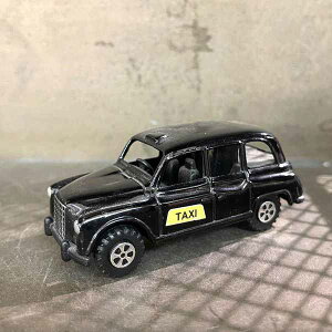 鉛筆削り 事務用品 文具 ステーショナリー キッチン 日用品 アンティーク シャープナー ロンドンタクシー 本物が小さくなったよう とっても可愛い インテリアとして飾る オススメ 種類豊富