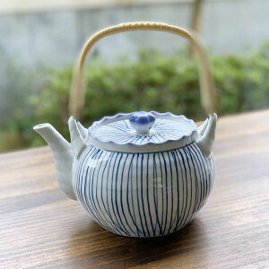 yAEgbgzLcā@Zq6yr@؁@