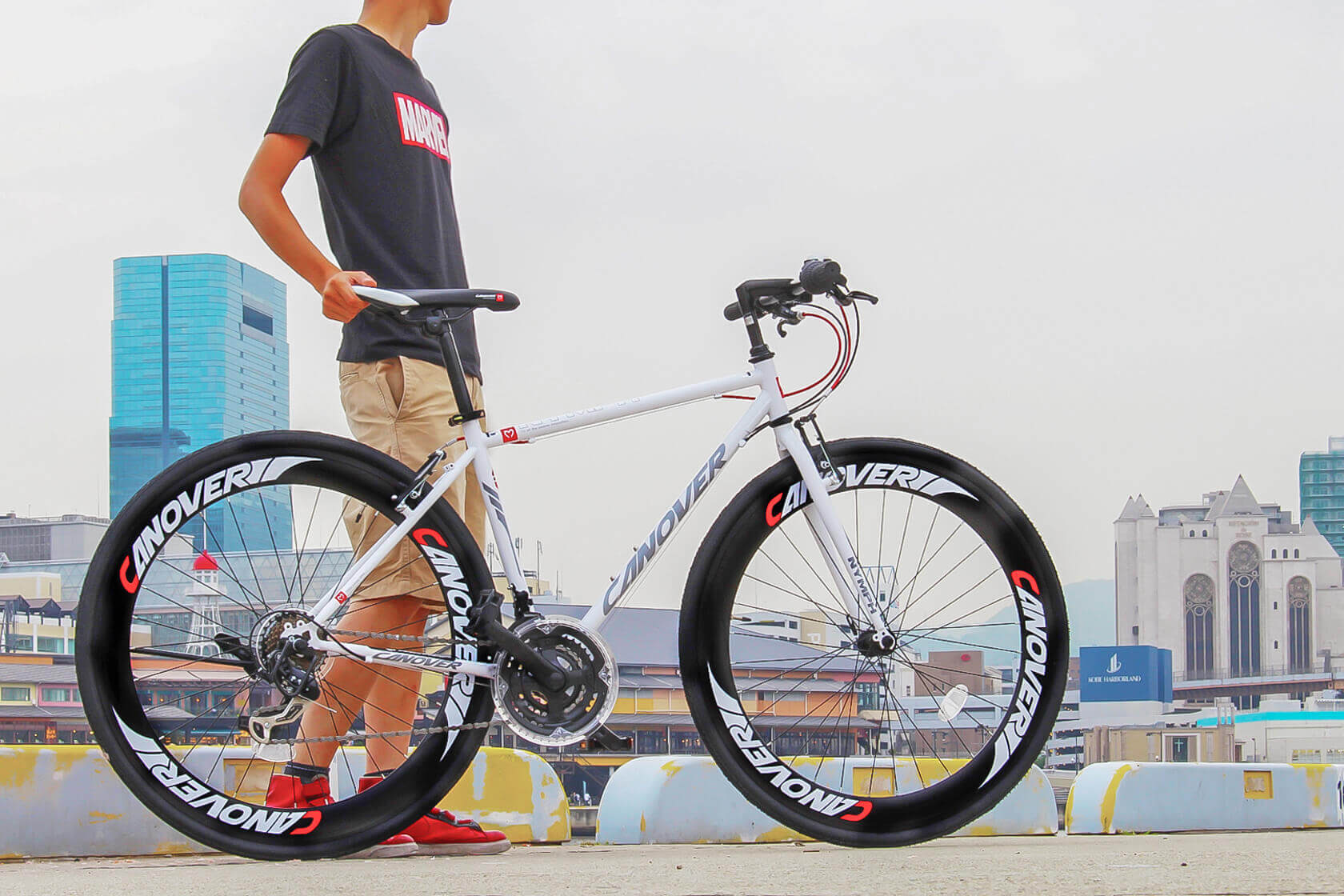 クロスバイク 完成品 自転車 700×28C シマノ21段変速 Vブレーキ 60mm