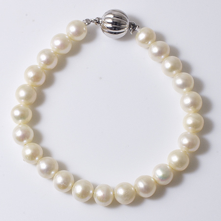 [選べる3サイズ] 淡水真珠 パールブレスレット ホワイト系　6.5-7.0mm ポテト マグネット式クラスプ シルバー(silver)[n2][人気  ロングセラー]（真珠 ブレスレット 真珠 パール） | 真珠の卸屋さん