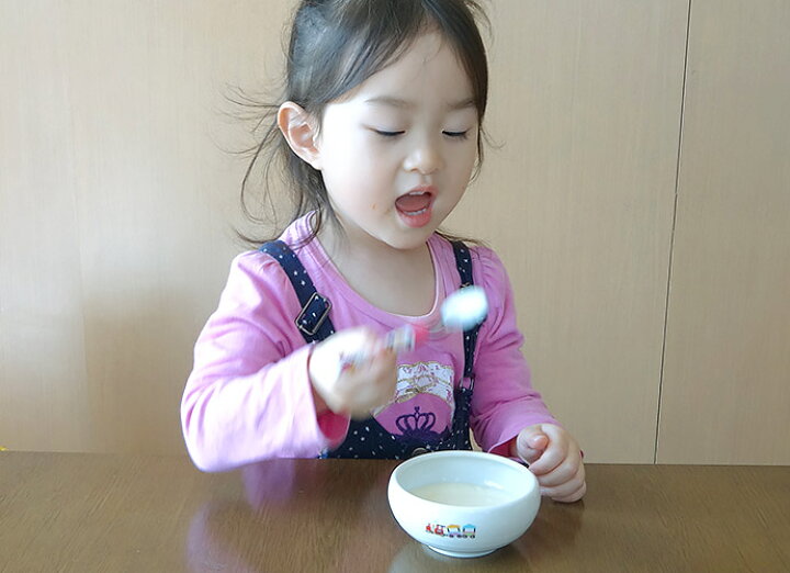 楽天市場 クーポン対象 2柄set 食器 どうぶつサーカスすくい易いボウル 径13 5cm 美濃焼 日本製 こども 食器セットすくい易い すくいやすい かわいい 鉢 ボウル 離乳食 使いやすい 陶器 磁器 子ども 出産祝い 動物 赤ちゃん 幼児 ベビー 子供用食器 こだわり食器