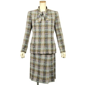 【クーポン利用で最大3万円オフ! 7/1〜7/11】シャネル CHANEL ツイード ジャケット スカート セットアップ P10461V06407 グリーン 98P ココマークボタン【中古】