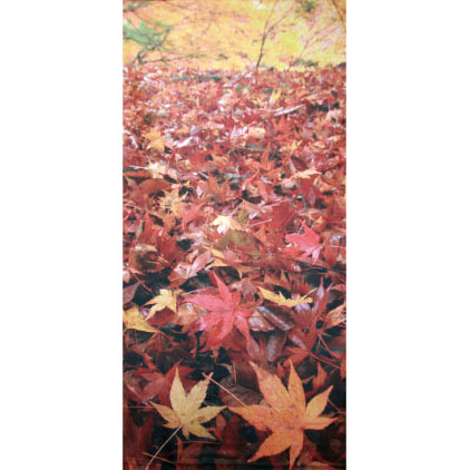 秋の装飾　ディスプレイ　タペストリー　紅葉枯葉　H180×W90cm　色々なシーンで使える　上下パイプ・上部ひも付き