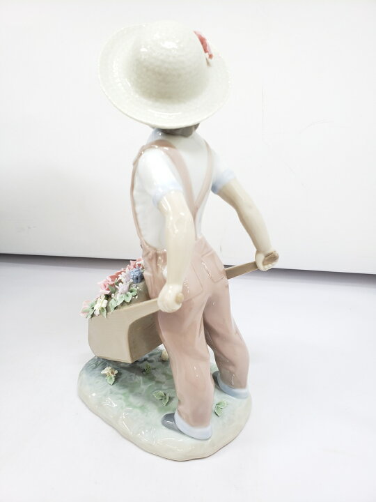 Lladro 子供 受け取 花車