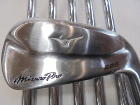 【中古】ミズノ Mizuno Pro 225 アイアンセット 24° S200フレックス 38.0インチ ダイナミックゴールド 95 Cランク 右利き用 MIZUNO ゴルフクラブ ゴルフドゥ ゴルフ用品 GOLF DO 中古ゴルフクラブ