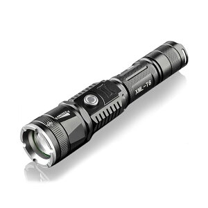 「明日楽」【懐中電灯LED強力軍用】【LEDサーチライト】【防災グッズ】【LEDライト】【ZOOM機能】【点滅】【充電式LED前照灯】【登山】【生活防水】【LED】【米国CREE社製】【T6搭載】【1800ルーメン】【光量調節機能/ズーム機能付き】【ED90】