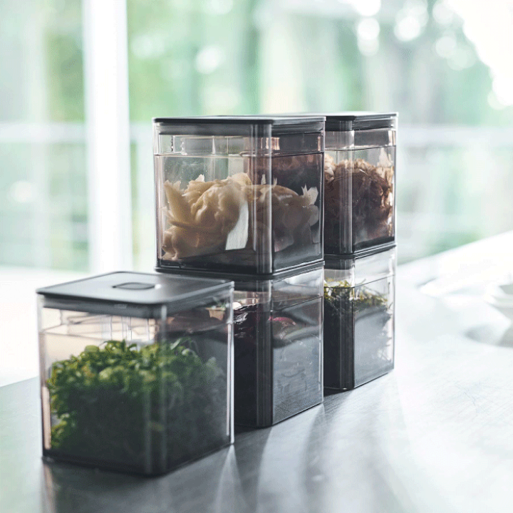 楽天市場】【ポイント5倍】山崎実業 tower トング付き 密閉保存容器 楽天市場】【ポイント5倍】山崎実業 tower トング付き 密閉保存容器