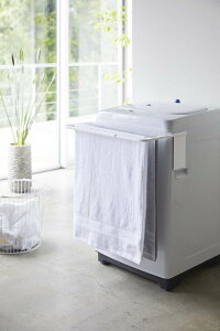 \レビューで1000円クーポン!/ 山崎実業 マグネット伸縮洗濯機バスタオルハンガー プレート ホワイト PLATE YAMAZAKI