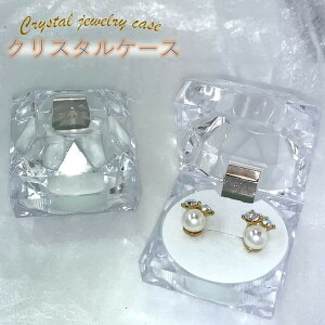 KRH01@NX^P[X@40lC̃NX^P[X@؂荞ݓX|W䎆_Ĉ悤ɃJbgꂽX^CbVȃfUCBANZT[Mtg{bNXƂ