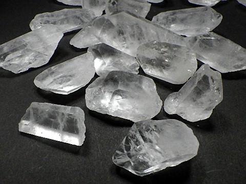 天然水晶 ８００ｇパック 水晶原石 クリスタル クォーツ Crystal Quartz 石英 ブラジル鉱山直送 全国送料無料 No11 |  YUGOSTAR（ユーゴスター）