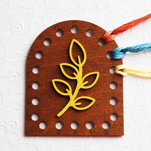 刺繍糸の仕分け・整理に便利 木製スレッド オーガナイザー ボーホーブラウン