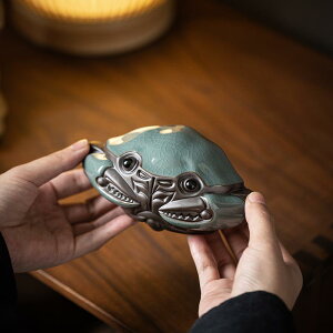 置物 カニ 陶器 哥窯 開片 ひび割れ紋様 リビング 居間 インテリア装飾 卓上 茶道 茶器 茶寵オブジェ ユニーク 大型 和モダン 芸術品