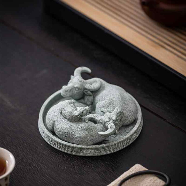 楽天市場】置物 牛 青砂石製 卓上装飾品 開運グッズ 縁起物 風水 