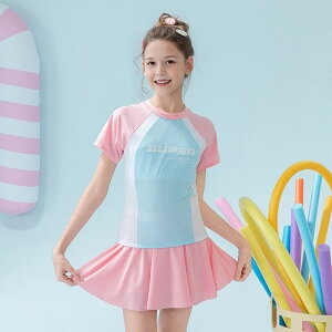 水着 女の子 ジュニア 体型カバー ワンピース スポーツ 練習用 競技用 再生繊維 ポリエステル スイムウェア 内蔵パッド付き 露出控えめ 小学生 中学生 トレーニング