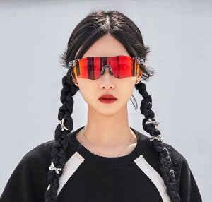 S[O jO TOX }\ X|[c Ό  AEghA O΍ h Y fB[X oR nCLO