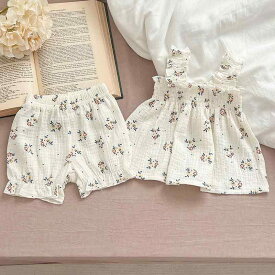 ベビー服 女の子 夏服 キャミソール セットアップ 上下セット 2点セット 綿 コットン ダブルガーゼ 柔らかい肌触り 薄手 通気性 吸汗速乾 花柄 小花柄 かわいい かぼちゃパンツ ショートパンツ バルーンパンツ