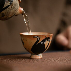湯呑み 和風 窯変 志野焼 清樽 猫柄 手描き銀彩 レトロ 陶器製 功夫茶器 中国茶器 品茗杯 試飲用 自分用 主人杯 単品 高級感 軽奢スタイル