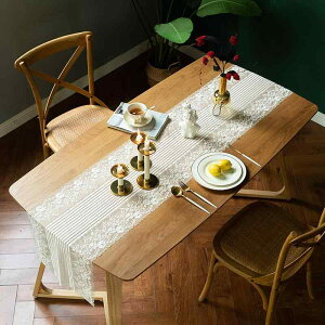 テーブルランナー 北欧風 レース 花柄 ポリエステル コットン 混紡 家庭用 レストラン 食卓 結婚式 ウェディング 装飾 防塵 正方形 長方形 白