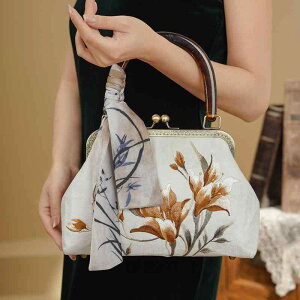 ハンドバッグ 刺繍 竹ハンドル スクエア型バッグ レトロ クラシック 和風 パーティー 結婚式 フォーマル デイリーユース チェーンストラップ ロック金具 ポリエステル素材 仕切り付き 横長